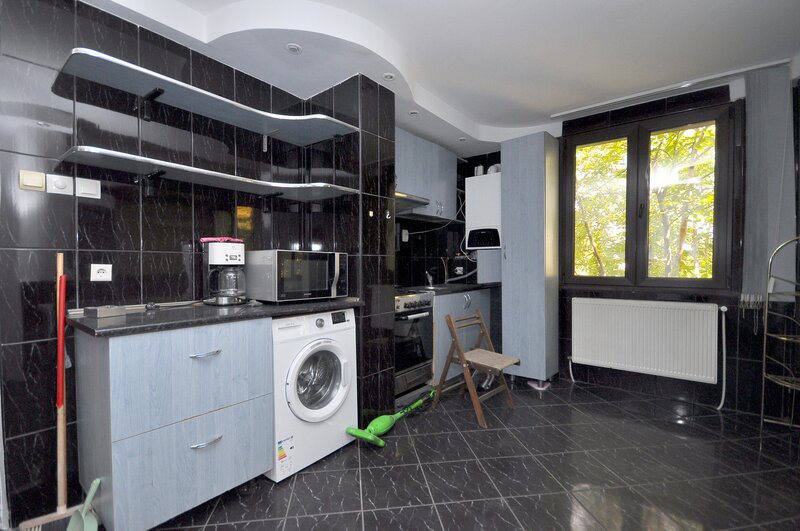 Drumul Taberei, 300 m metrou Valea Ialomitei, decomandat centrala proprie