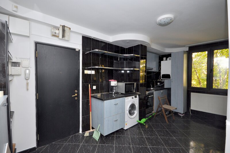 Drumul Taberei, 300 m metrou Valea Ialomitei, decomandat centrala proprie